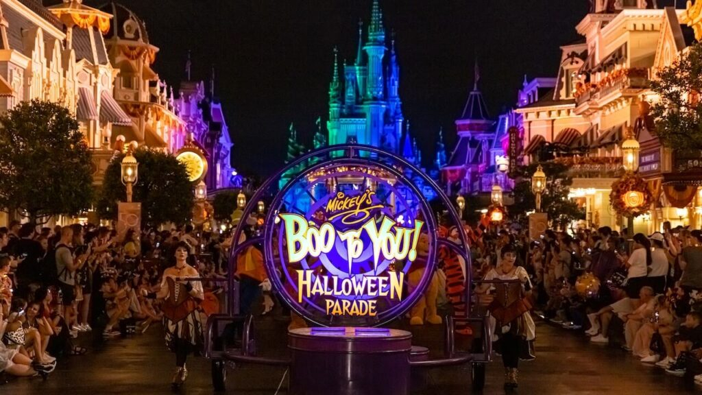 Mickey's Boo To You Halloween Parade